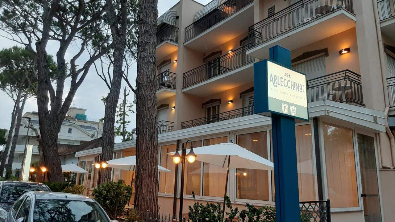 Hotel Arlecchino Riccione Extérieur photo