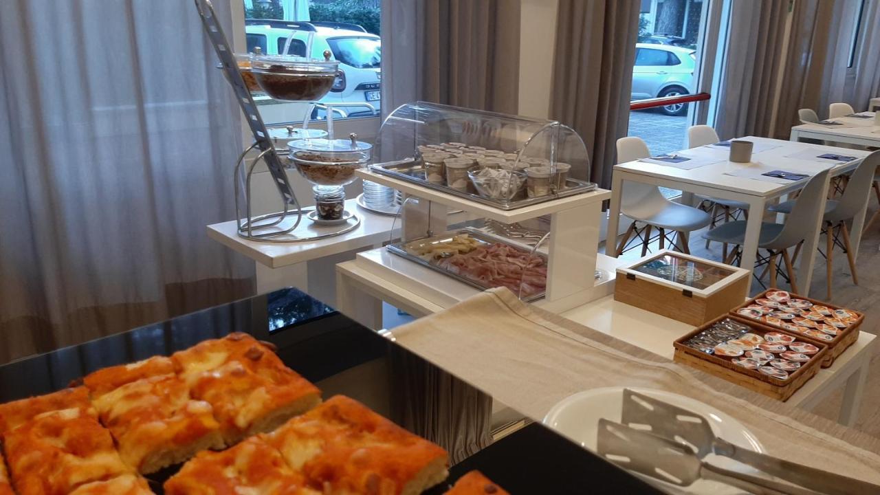 Hotel Arlecchino Riccione Extérieur photo