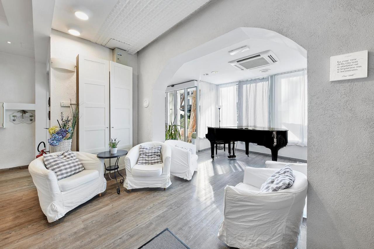 Hotel Arlecchino Riccione Extérieur photo