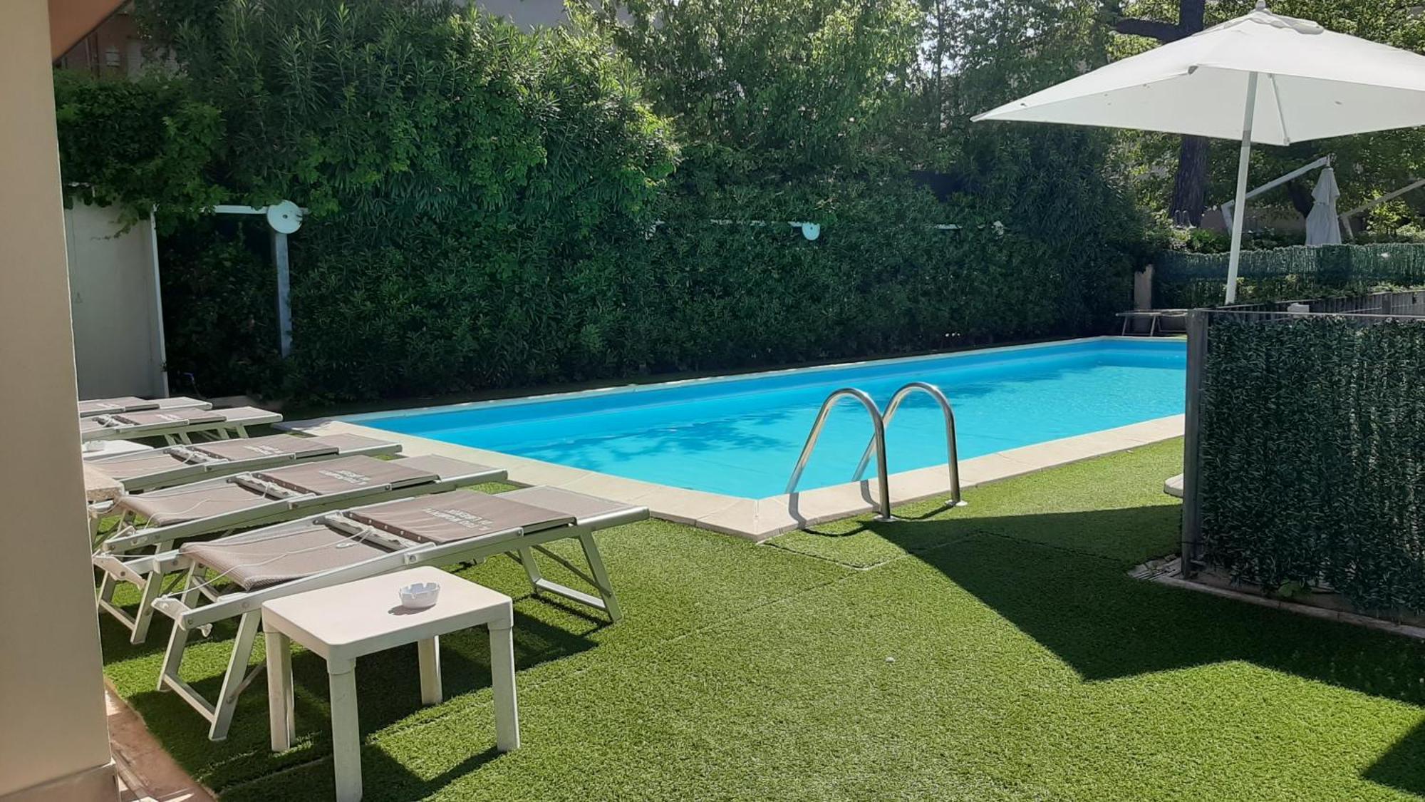 Hotel Arlecchino Riccione Extérieur photo